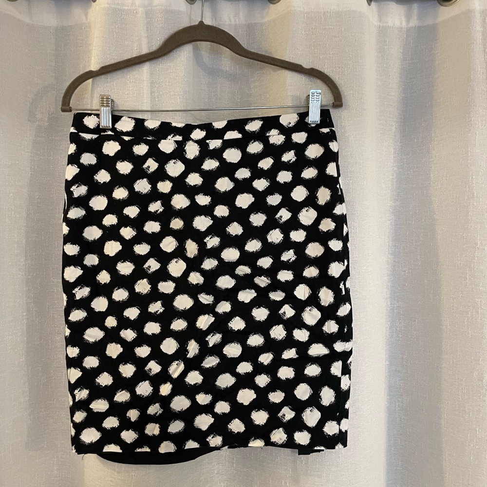 LOFT Black Pencil Skirt with White Brushstroke Dot Print